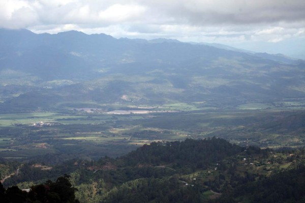 Aventura entre montañas, así es la comunidad de El Rosario