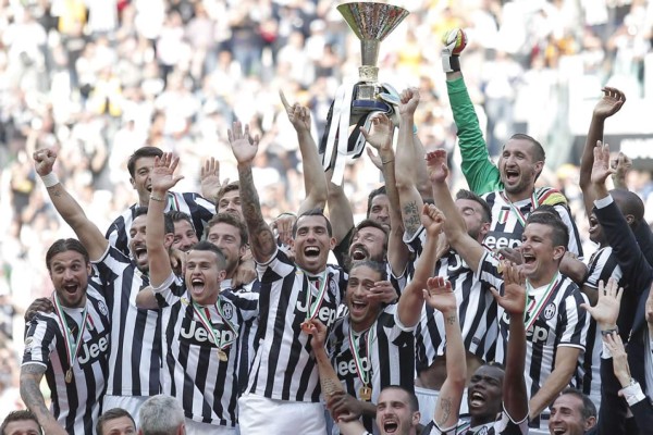 Juventus pone el broche de oro a la temporada y supera los 100 puntos