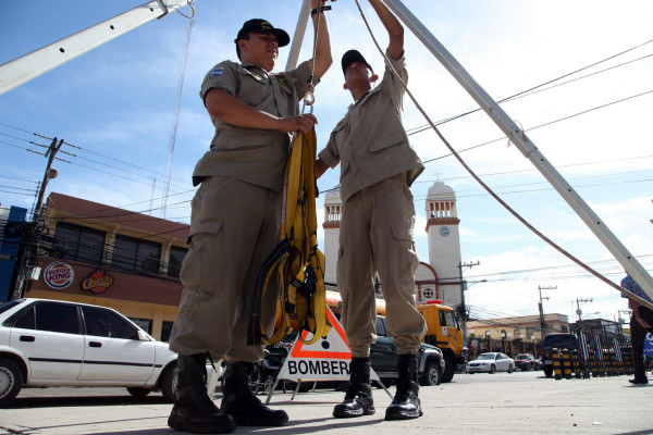 Bomberos ceibeños se preparan para la temporada navideña