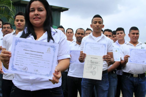 Infop capacitó a 60,000 personas en técnicas e inglés en 2014