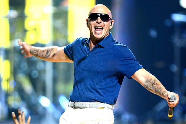 Pitbull demanda a marca de vodka