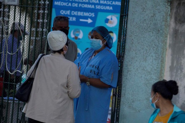 El coronavirus está más agresivo, confirma el viceministro Roberto Cosenza