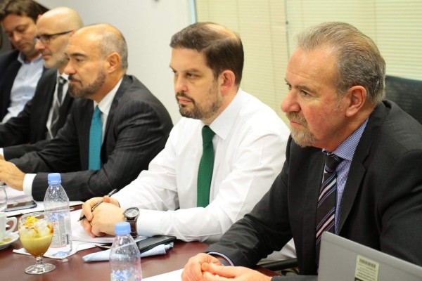 Ministra de Educación se reúne con representantes de países del G-16