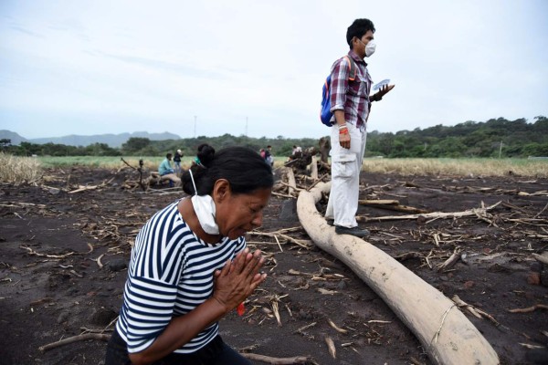 Una encrucijada la búsqueda de desaparecidos por la erupción en Guatemala