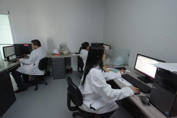 Comisión abrirá predios en aduanas para evitar pagos de sobreestadía