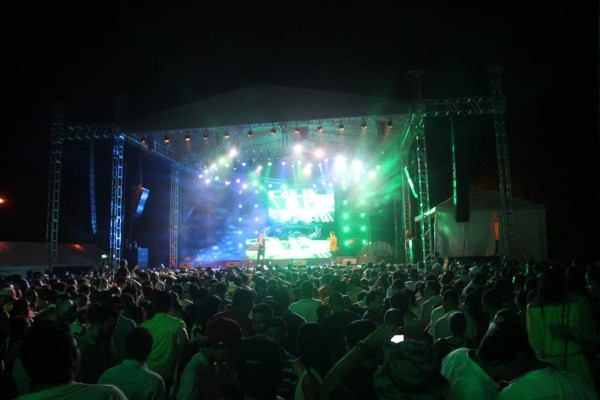 Cierre vibrante del verano con Plan B