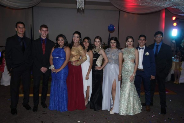 Graduación de la Golden Legacy