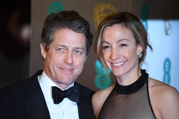 Hugh Grant, el 'eterno soltero' se casa con Anna Eberstein