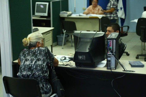 Más de 3,000 conflictos laborales registra la Secretaría este año