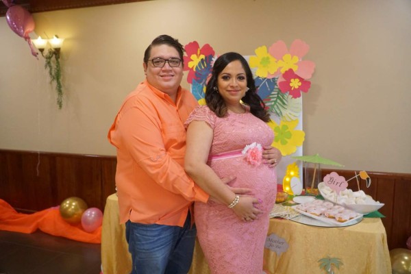 Lluvia de regalos para una bebé