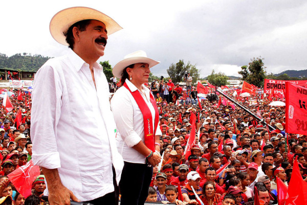 Xiomara Castro quiere ser presidenta y Mel Zelaya diputado