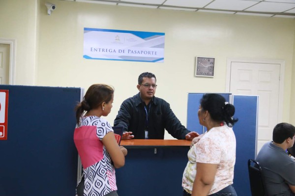 Hay más de 4,000 citas de pasaporte para enero