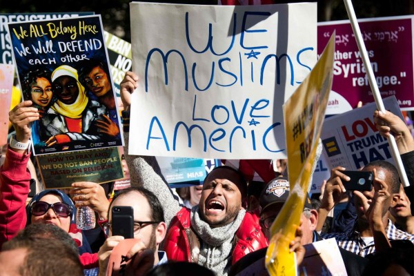 Supremo de EUA permite implementación del veto de Trump