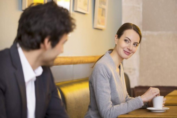 10 señales de las mujeres cuando les gusta un hombre&nbsp;&nbsp;