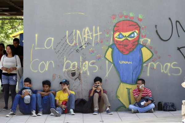 Ahora los frentes estudiantiles se toman la Unah en todo el país