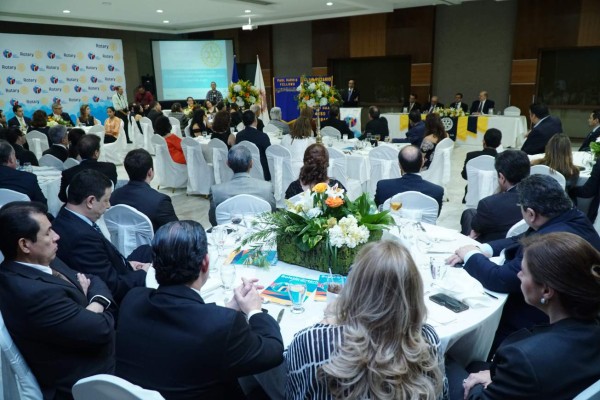 Club Rotario concede galardón a Jorge Canahuati y Diego Pulido