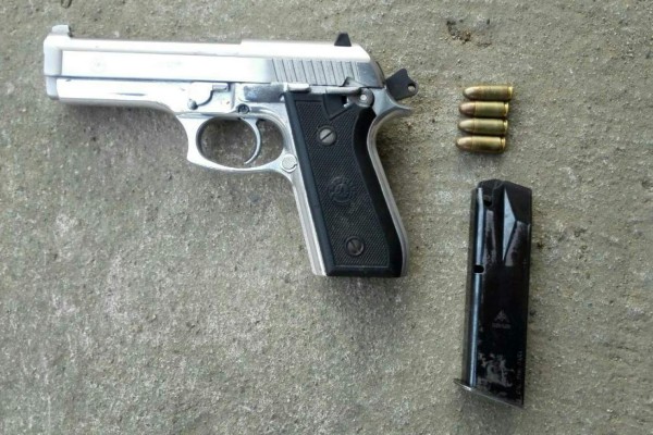 Arrestan a supuesto sicario tras enfrentamiento con Policía Militar