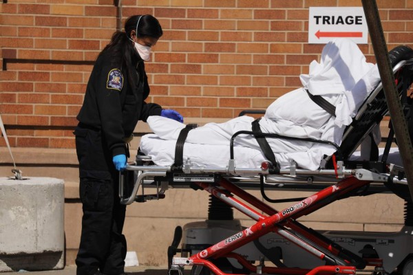 Nueva York registra 540 muertos en las últimas 24 horas y el total aumenta a 13,362