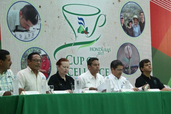 Eligen al mejor productor de café de Honduras