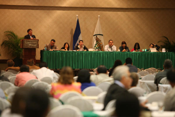 Una semana de plazo dan médicos a Salud