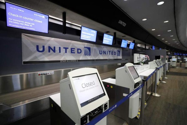 United Airlines pierde 1,600 millones de dólares entre abril y junio, su peor trimestre  