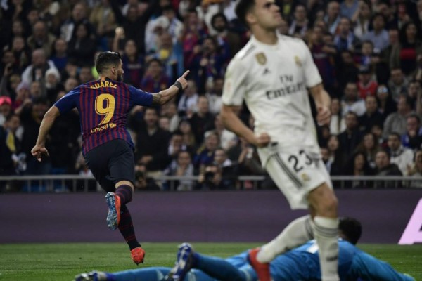 El gol de Luis Suárez que abrió el marcador en el Real Madrid - Barcelona