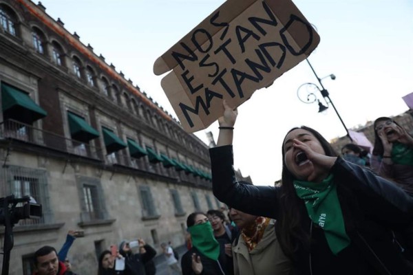 Convocan en México paro nacional de mujeres a raíz de recientes feminicidios