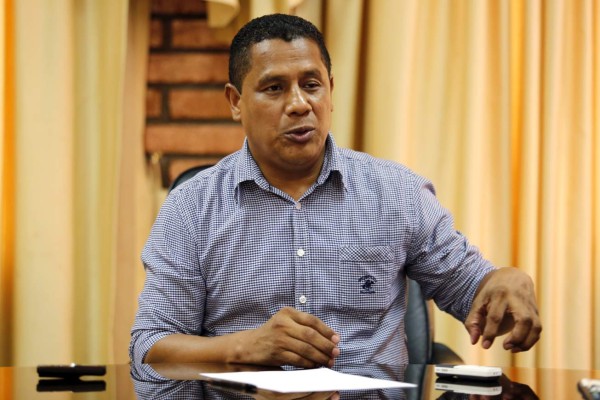 Directores de escuelas y colegios públicos deberán pagar fianza al Estado