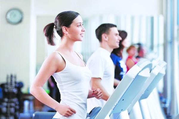 La actividad física nivela la presión arterial y la glucosa