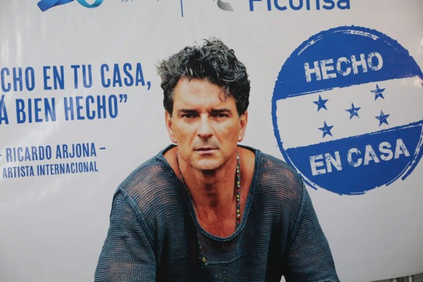 Ricardo Arjona invita a hondureños a valorar lo catracho