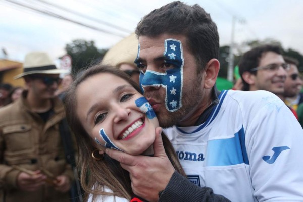 Hondureños ponen la fiesta en Curitiba