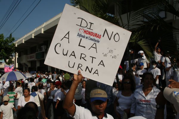 'Honduras jamás caerá en la extrema izquierda'