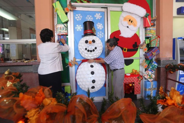 Con concurso reviven la Navidad en la alcaldía de SPS