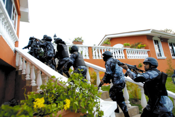 Escándalos y polémica en 3 años de gobierno