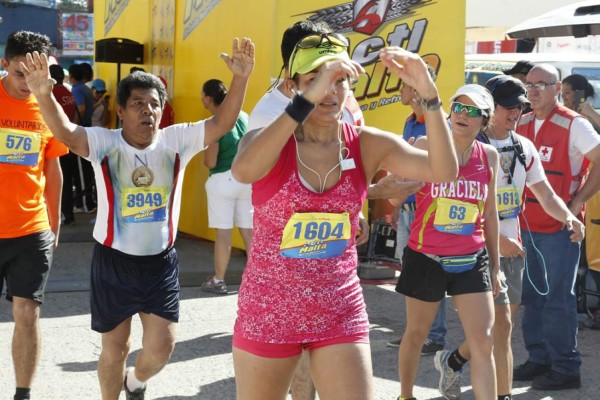 Las fotos que no viste de la 38 maratón de LA PRENSA