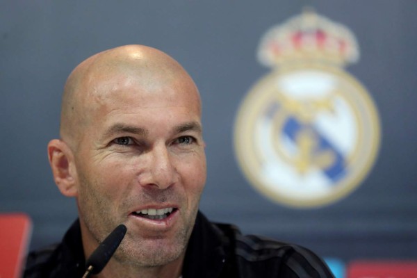 Zidane, sobre su futuro: 'Aquí no se sabe, no veo más allá de seis meses'