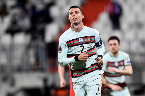 Cristiano Ronaldo anota su primer gol en eliminatorias rumbo a Catar y le da triunfo a Portugal