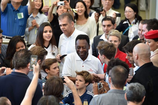 Rihanna, Beckham entre los famosos en la final del Mundial