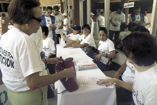 Sigue rechazo a la cuarta urna