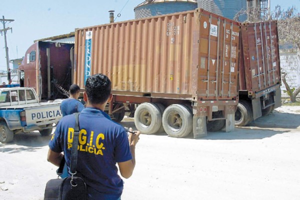 Recuperan furgones de café