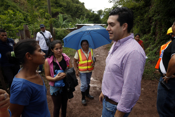 Disparan al carro de Juan Diego Zelaya