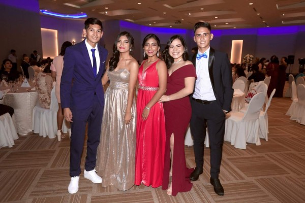 Juniors de CCS celebran triunfos