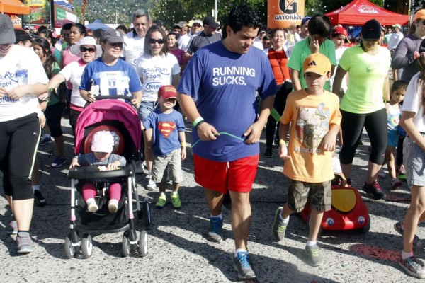 Sampedranos caminan por el rescate de valores