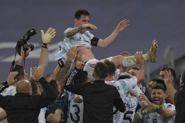 ¡Maracanazo! Argentina vence a Brasil y es campeón de la Copa América; Messi espanta los fantasmas