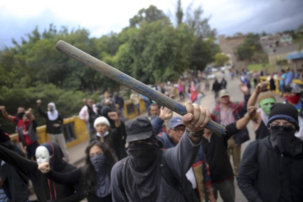 Piden investigar 31 muertes durante la crisis política postelectoral