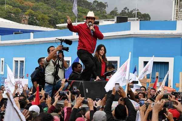 'Yo le dije a Salvador que EUA no era sincero': Mel Zelaya