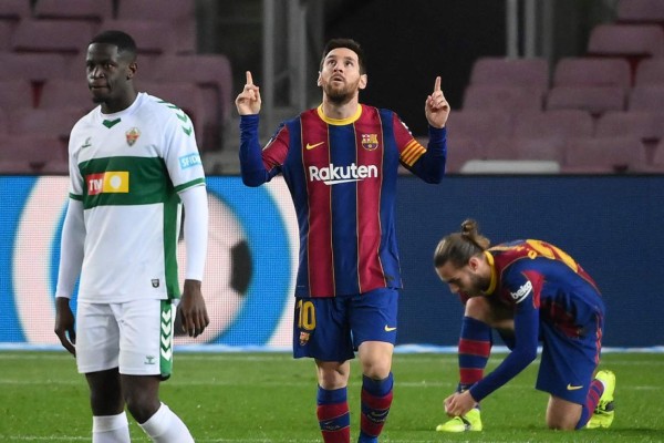 Barcelona goleó al Elche con Messi como figura