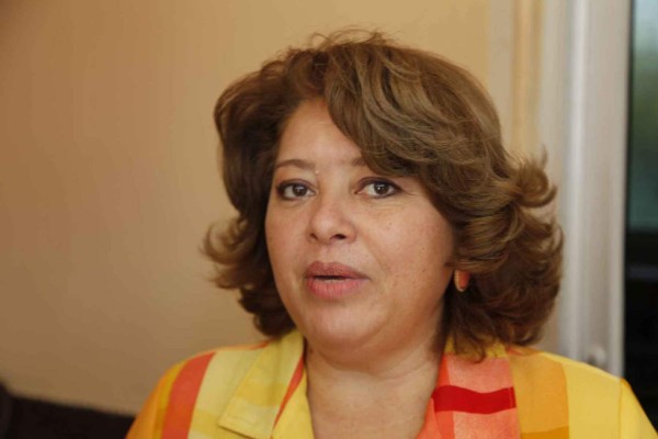 Comisión de OPS audita almacén de vacunas en Regional de Salud