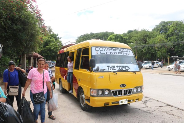 Transportistas de Comayagua exigen paradas para subir y bajar pasajeros