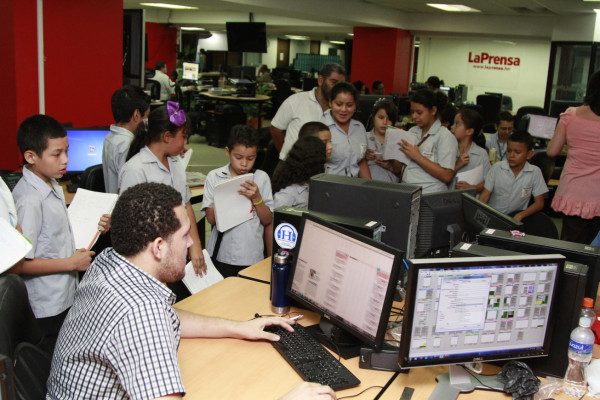 Visitan Diario LA PRENSA